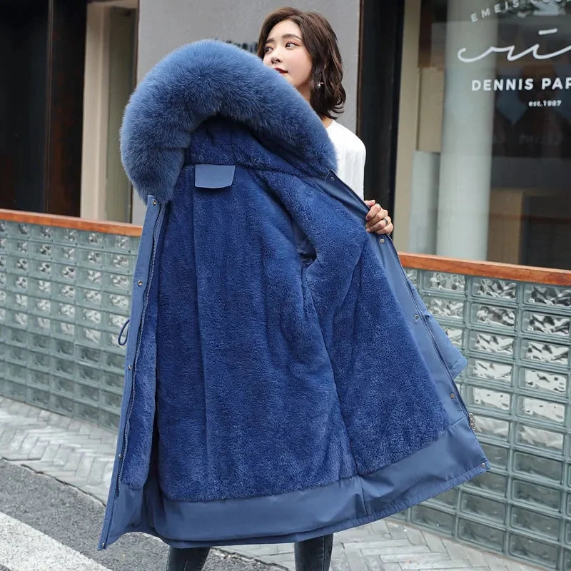 🧣 5. Winter Jacket 2025 – Wool-Lined Hooded Parka with Fur Collar