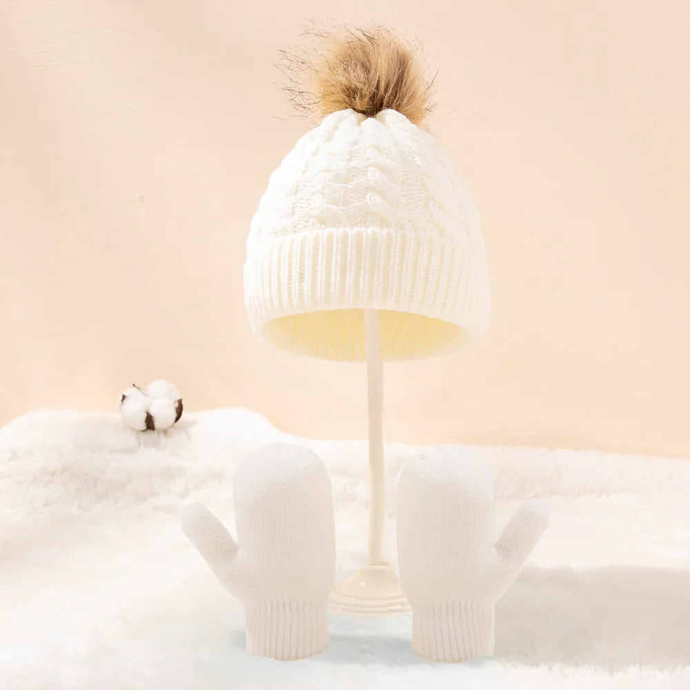 Baby Winter 3-Piece Set – Knitted Hat, Scarf & Gloves (0–3 Years)