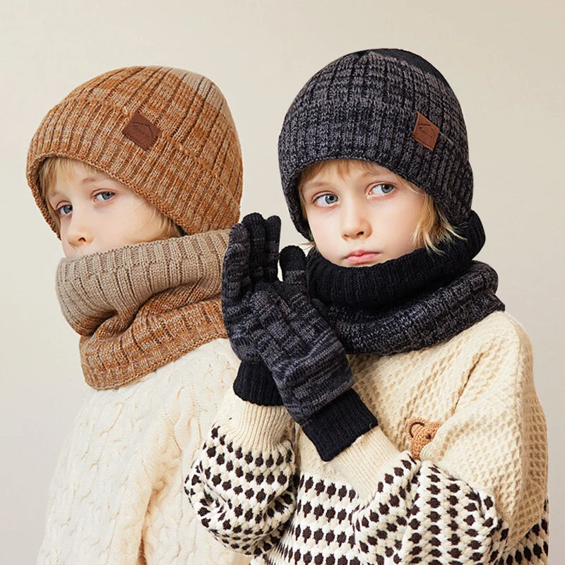 Kids Winter 3-Piece Set – Knitted Hat, Scarf & Gloves (Ages 4–6)