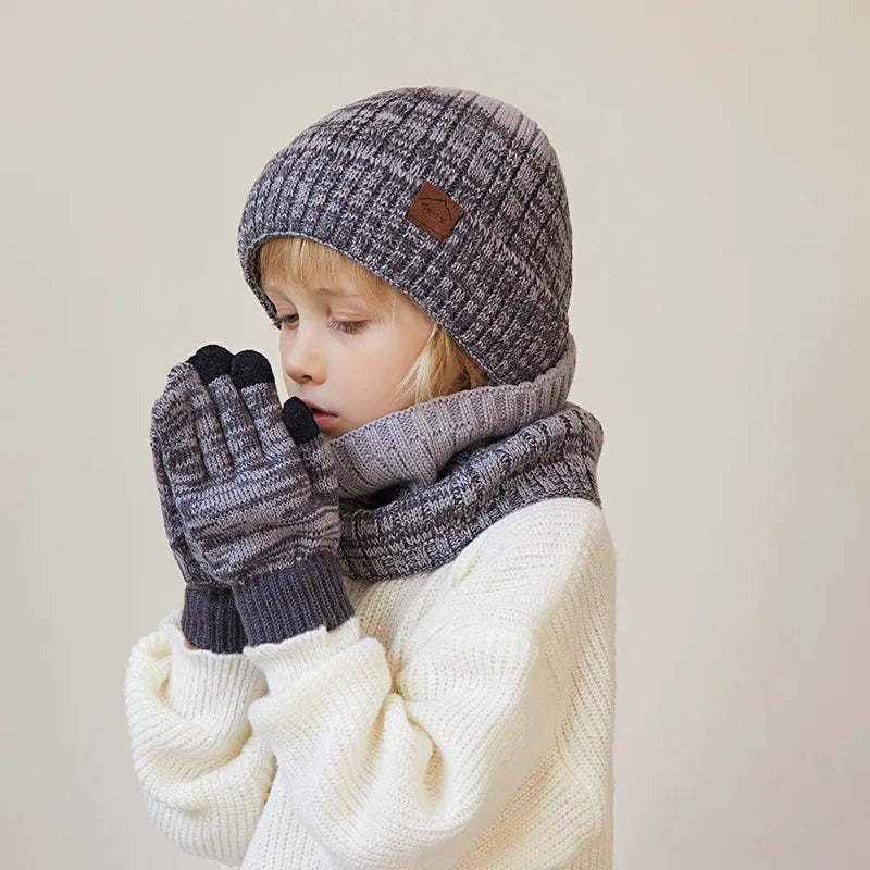 Kids Winter 3-Piece Set – Knitted Hat, Scarf & Gloves (Ages 4–6)